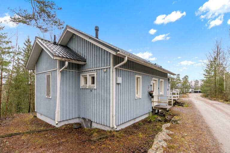 KORPILAMMENHUVILAT 7B