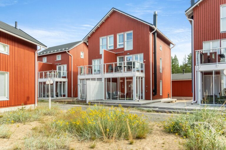 MARJANIEMEN HELMI 38