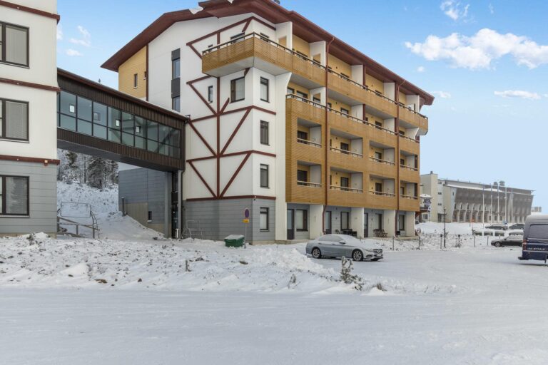 YLLÄS CHALETS 2101
