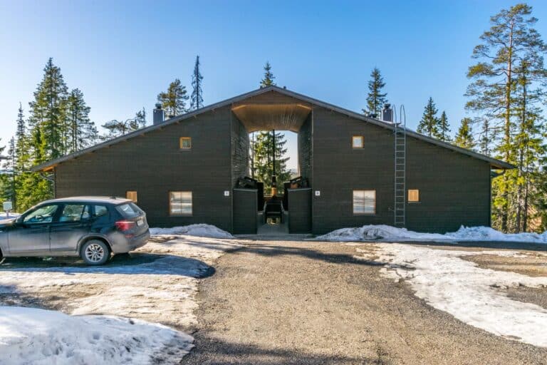 KARHUNVARTIJAN PIRTTI B2