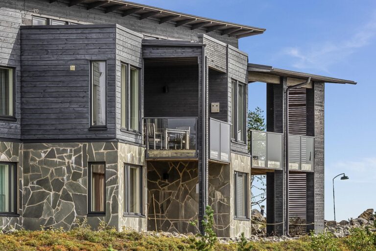 RUKAVUORENHUIPPU 23 B