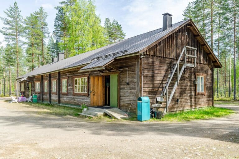 ERÄ-OKU METSÄSTYSMAJA
