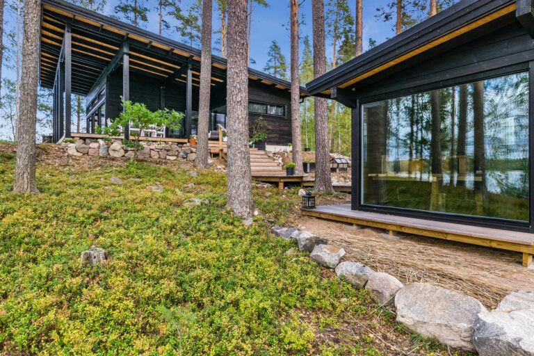 VILLA SAIMAAN JOUTSENLAHTI