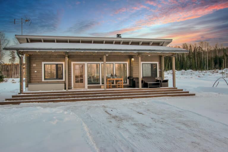 ADELI HOLIDAY COTTAGE ELLIVUORI