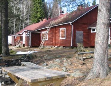 SAARIVEDEN SAVOTTAKÄMPPÄ